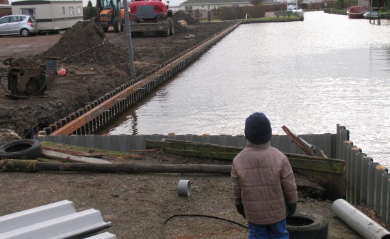 Schoeien van haven - stal 012